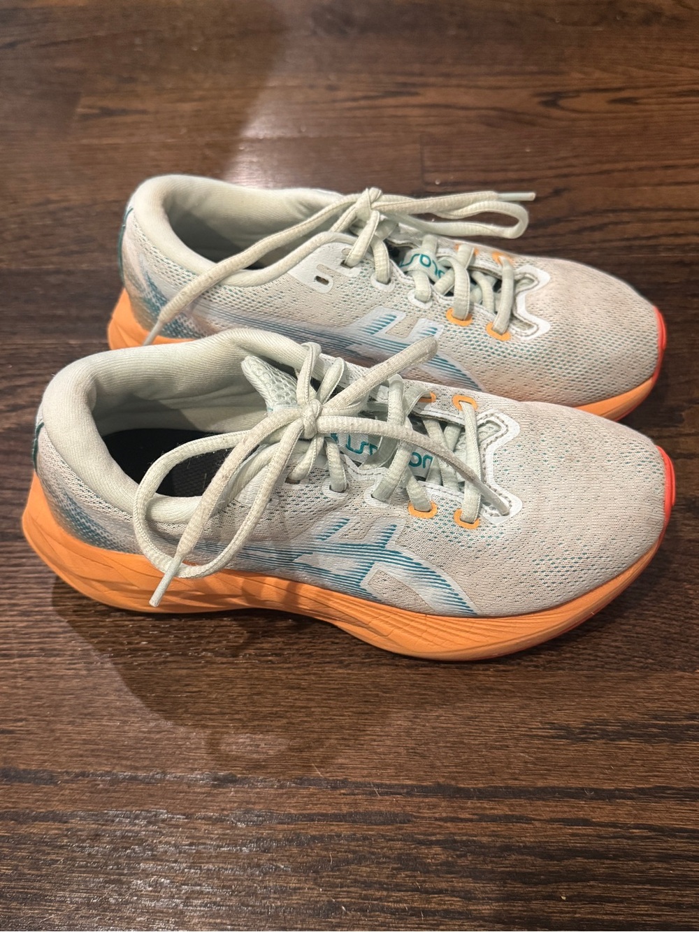 Asics Kids Light Athletic Sneakers Novablast Size 3
